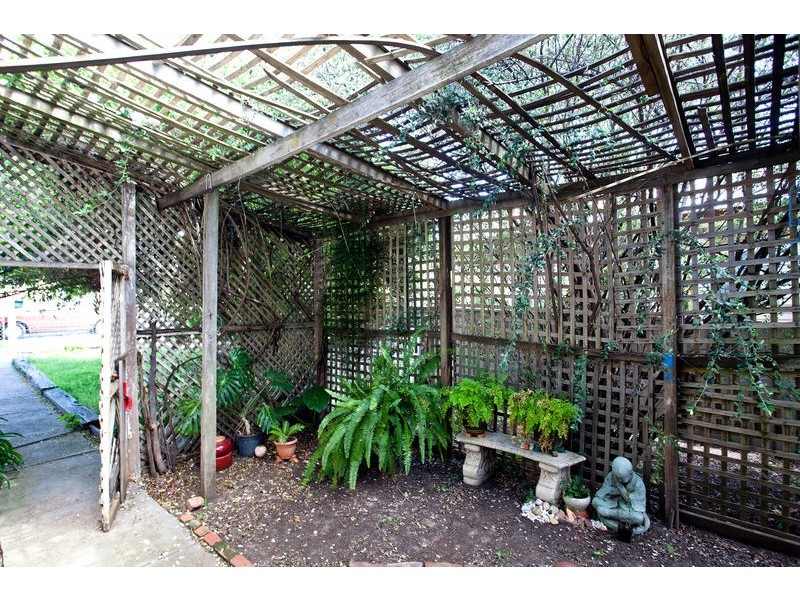 13 Ligar Street, Kennington VIC 3550