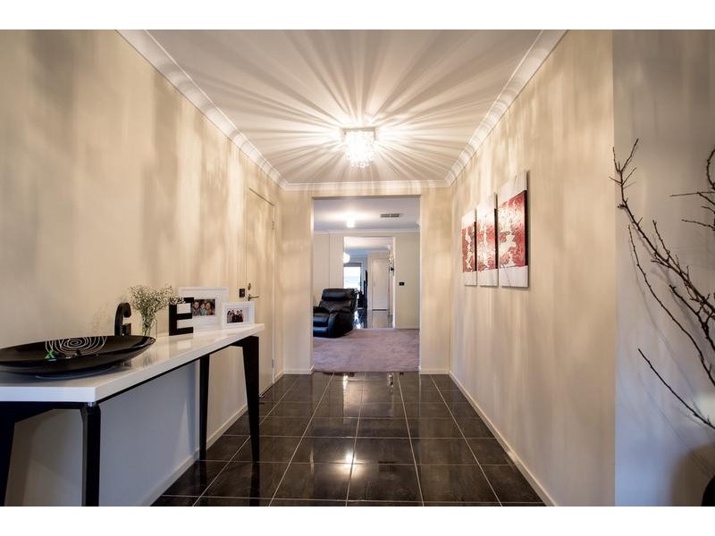 11 Roxburgh Crescent, Junortoun VIC 3551