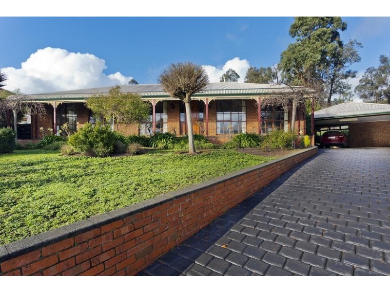 3 Kooyong Close, Kennington VIC 3550
