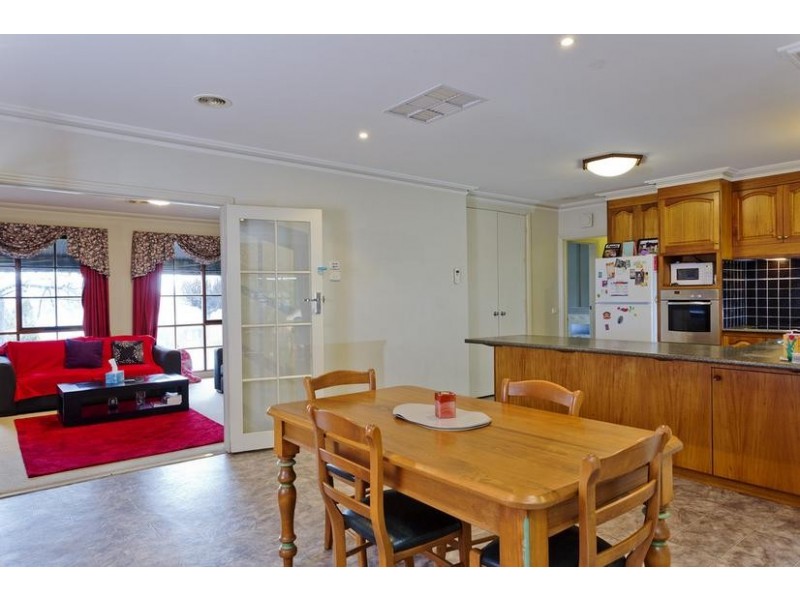 3 Kooyong Close, Kennington VIC 3550
