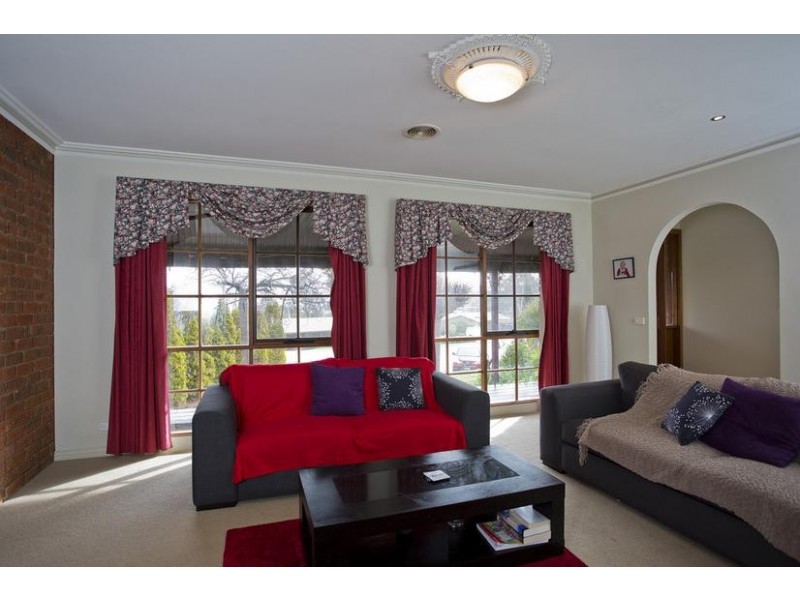 3 Kooyong Close, Kennington VIC 3550