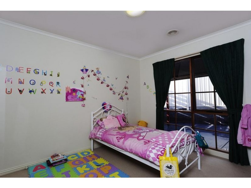 3 Kooyong Close, Kennington VIC 3550