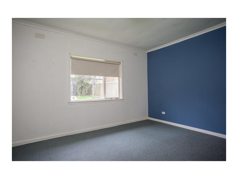 3 Ewing Avenue, Flora Hill VIC 3550