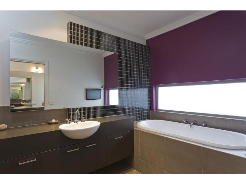 4 Medika Avenue, Kangaroo Flat VIC 3555