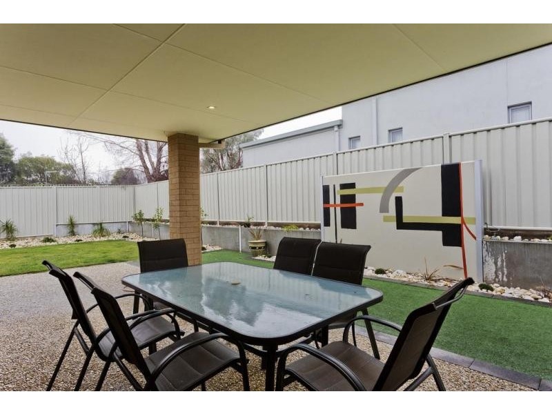 4 Medika Avenue, Kangaroo Flat VIC 3555