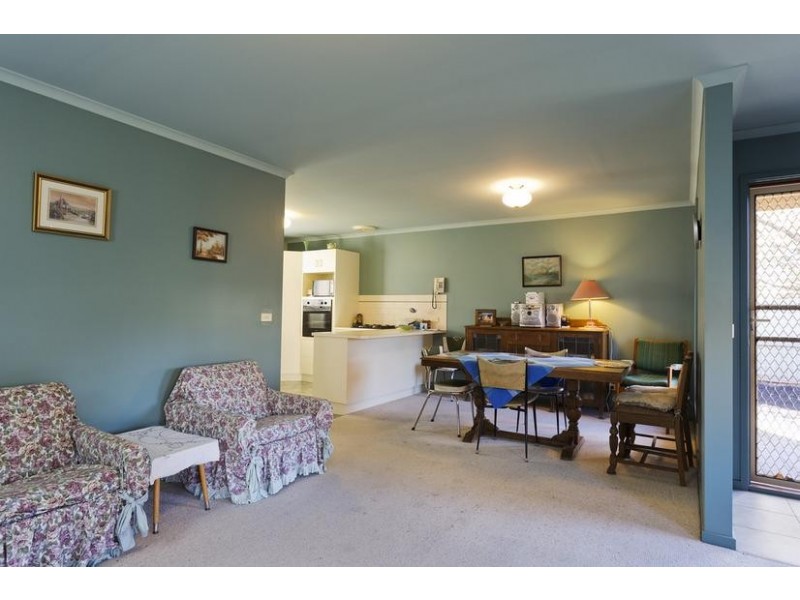 3/256 High Street, Kangaroo Flat VIC 3555