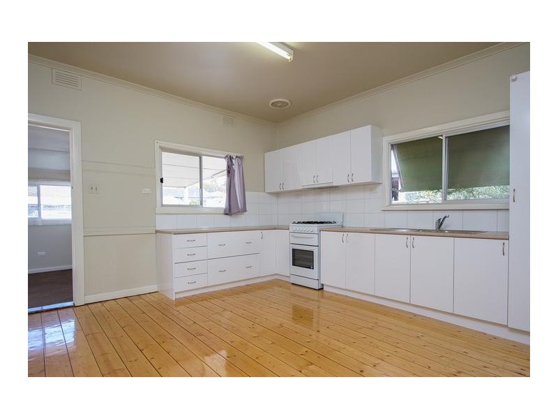 5 Gundry Street, Long Gully VIC 3550