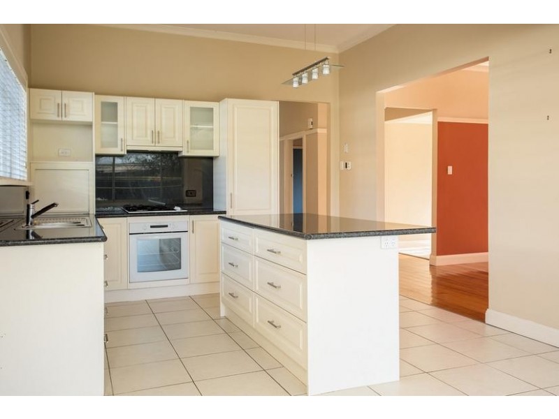 41 Somerville Street, Flora Hill VIC 3550