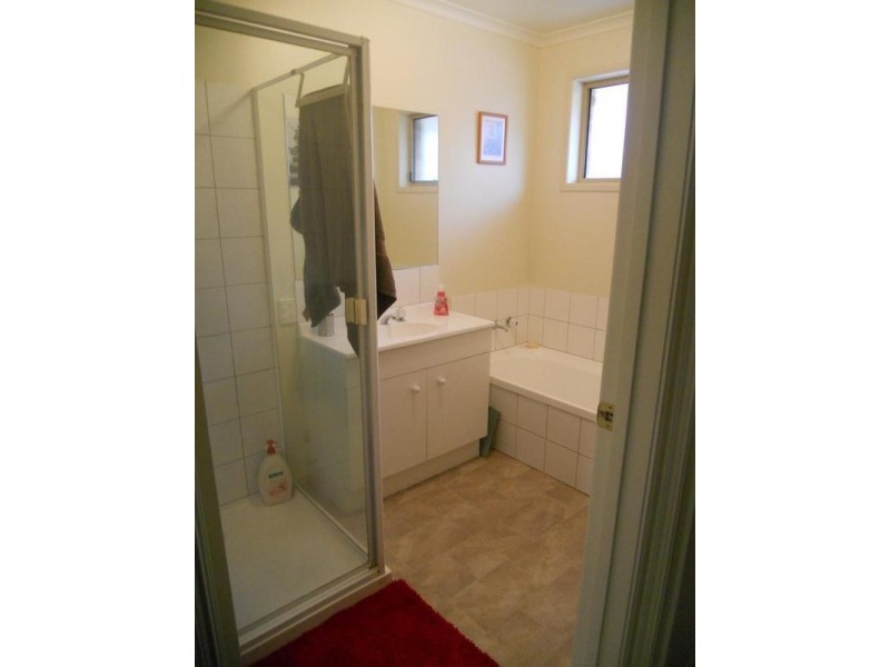 6/174 St Aidens Road, Kennington VIC 3550