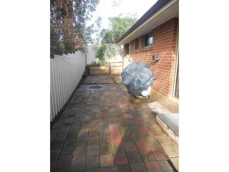 6/174 St Aidens Road, Kennington VIC 3550