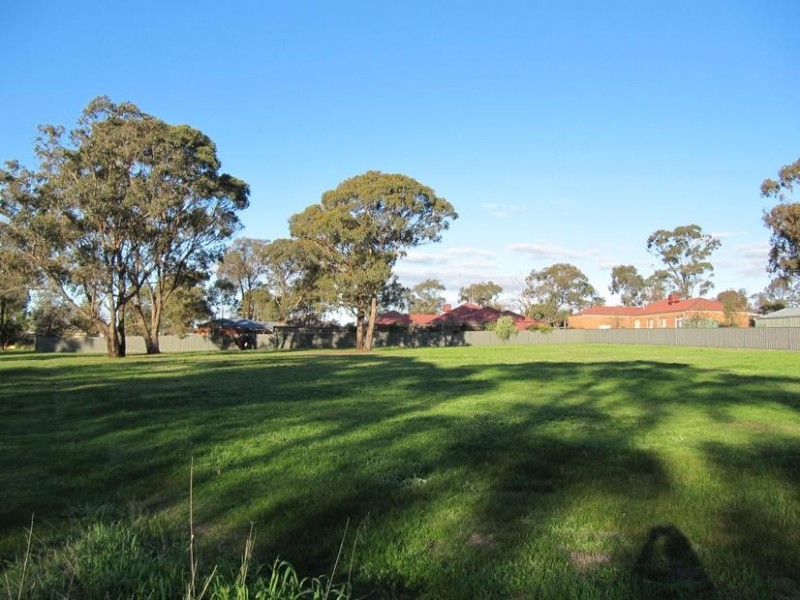 101 Lockwood Road, Kangaroo Flat VIC 3555