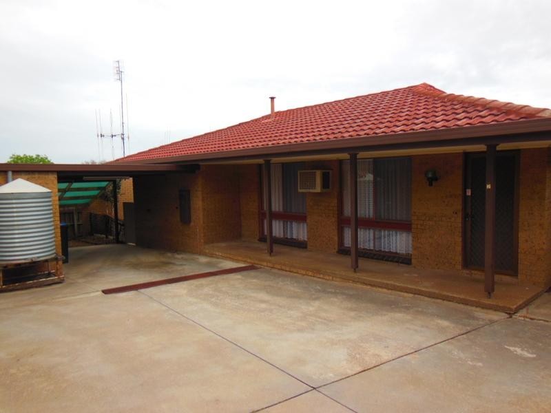2/49 Ellis Street, Flora Hill VIC 3550
