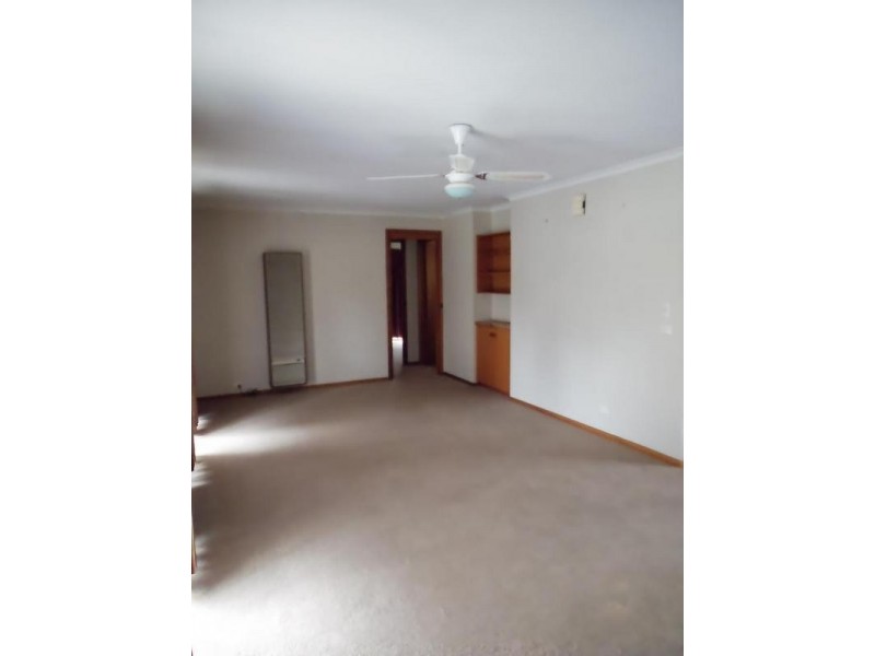 2/49 Ellis Street, Flora Hill VIC 3550