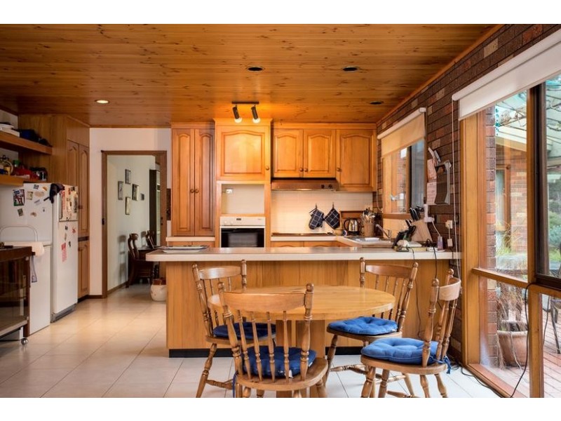 79 Lawson Street, Spring Gully VIC 3550