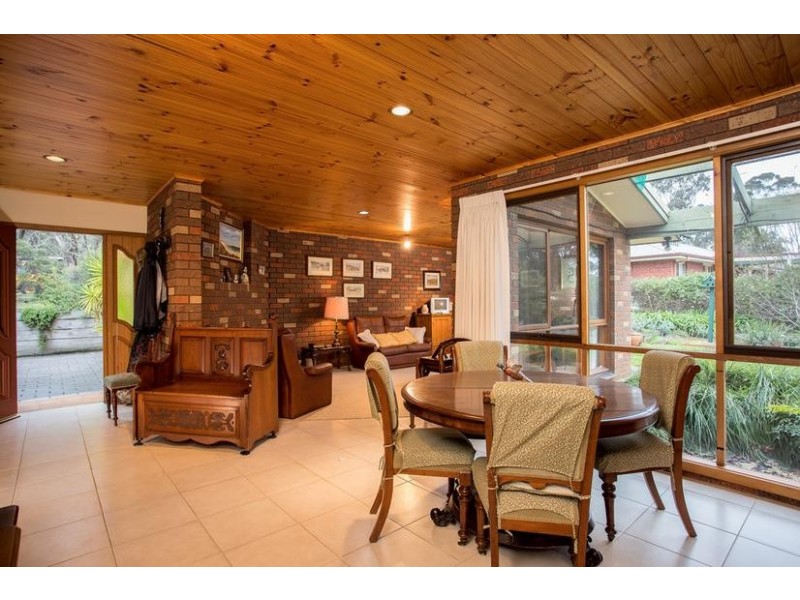 79 Lawson Street, Spring Gully VIC 3550