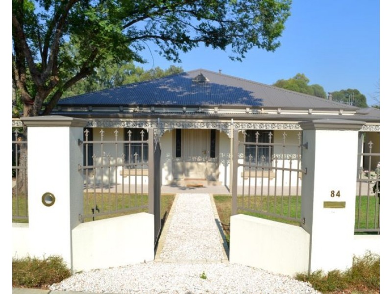 84 Sternberg Street, Bendigo VIC 3550