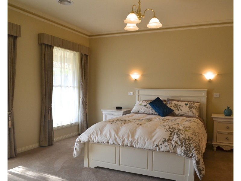 84 Sternberg Street, Bendigo VIC 3550