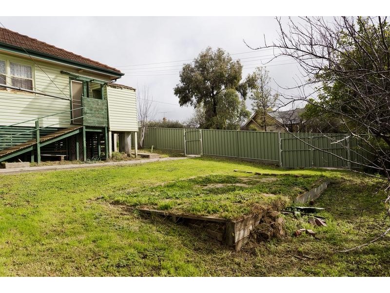 16 Thomas Street, Ironbark VIC 3550