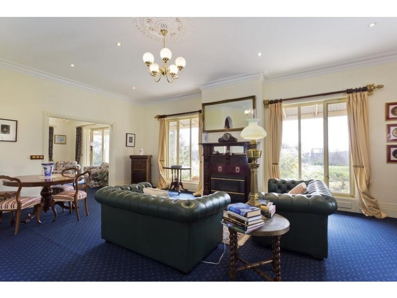 251 Pinjarra Drive, Lockwood South VIC 3551