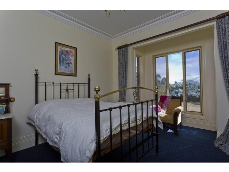 251 Pinjarra Drive, Lockwood South VIC 3551