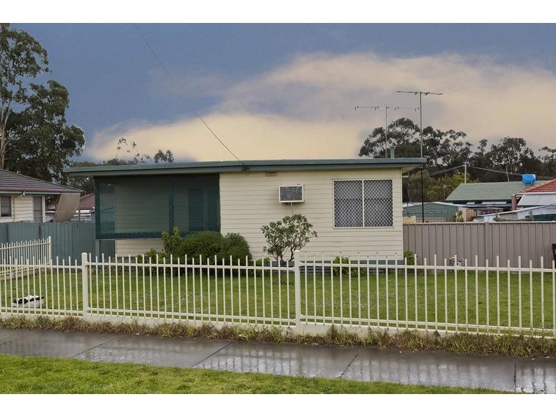 33 Bright Street, Eaglehawk VIC 3556