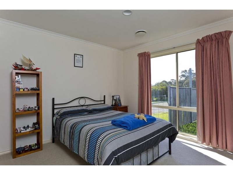 4 Holmes Road, Huntly VIC 3551