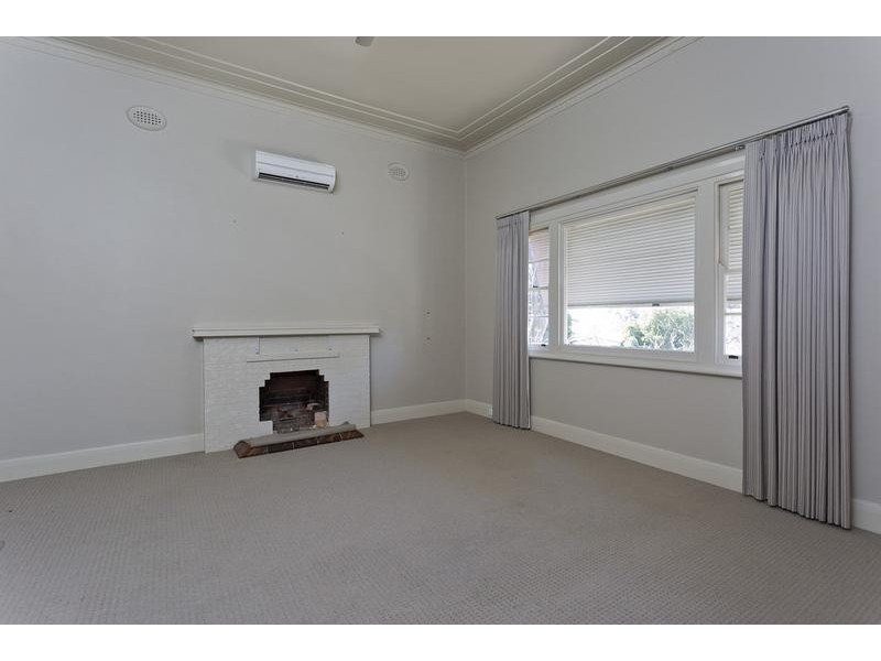 2 Carpenter Street, Quarry Hill VIC 3550