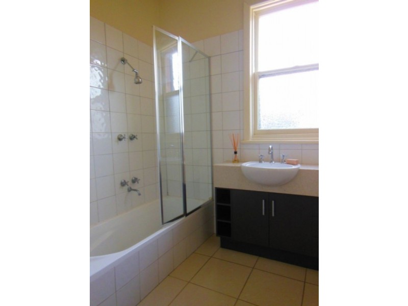 430 High Street, Golden Square VIC 3555