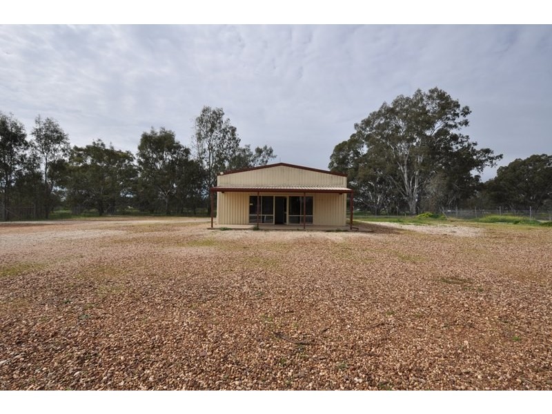 92-96B Midland Highway, Bendigo VIC 3550