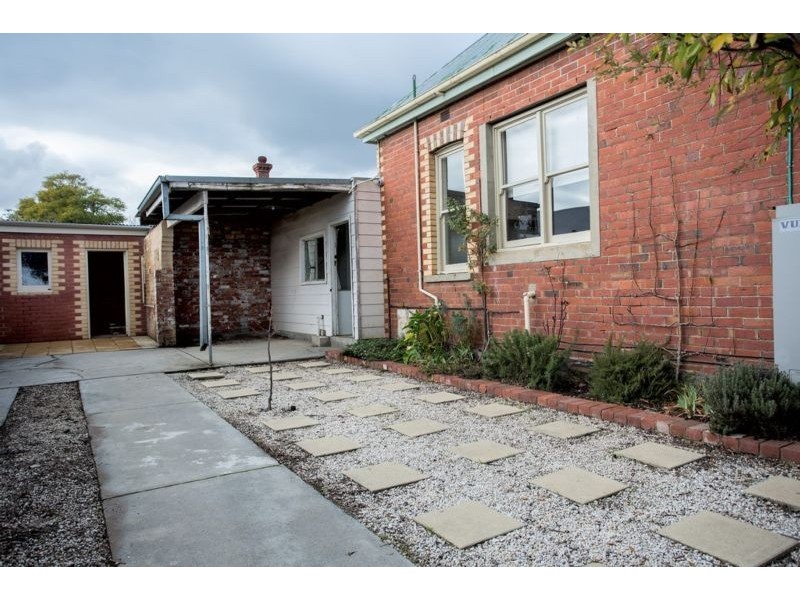 158 Rowan Street, Bendigo VIC 3550