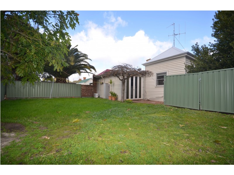 76 Vine Street, Bendigo VIC 3550