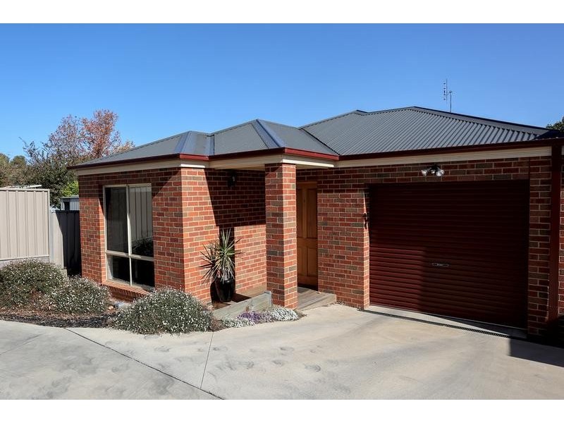 3/28A Church Street, Kangaroo Flat VIC 3555