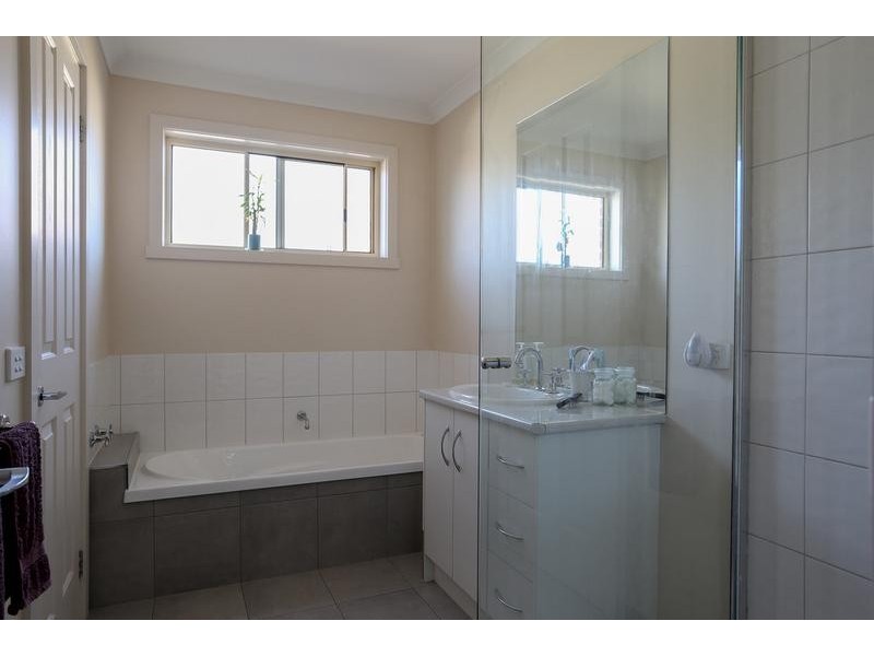 3/28A Church Street, Kangaroo Flat VIC 3555