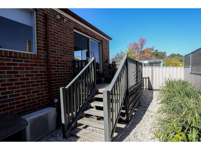 3/28A Church Street, Kangaroo Flat VIC 3555