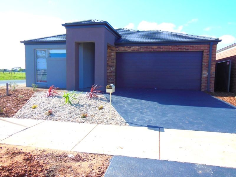 1 Yellowgum Drive, Epsom VIC 3551