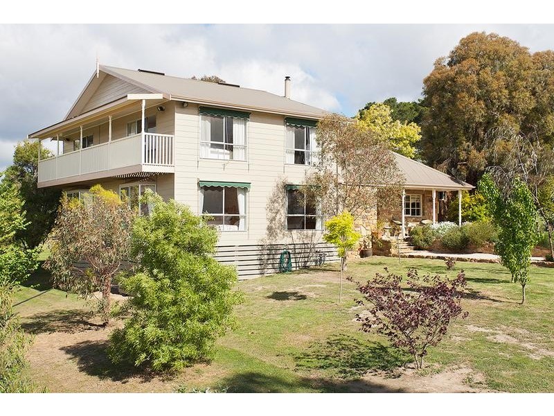 4 Prior Street, Chewton VIC 3451