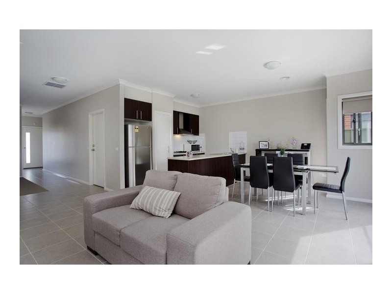 13 Deharl Court, Epsom VIC 3551