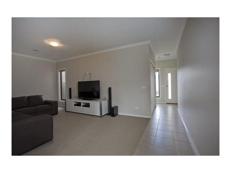 13 Deharl Court, Epsom VIC 3551