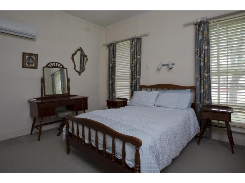 57 Sternberg Street, Kennington VIC 3550