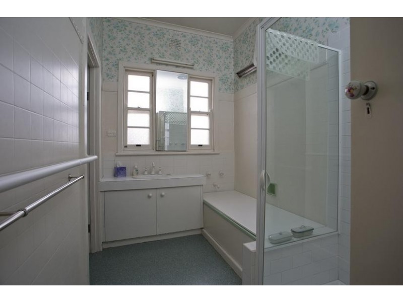 57 Sternberg Street, Kennington VIC 3550