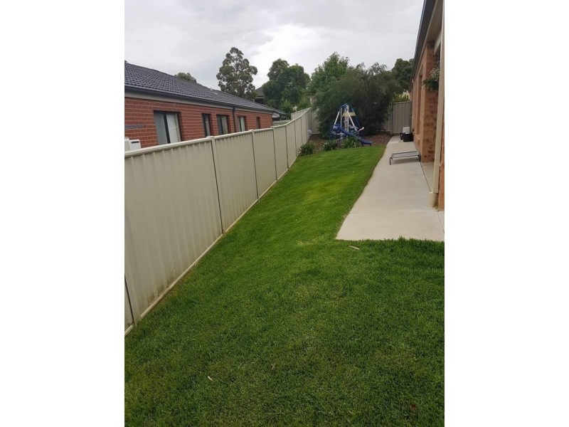 10 Irrabella Place, Kangaroo Flat VIC 3555