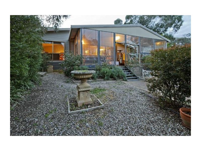 151 Edwards Road, Kennington VIC 3550