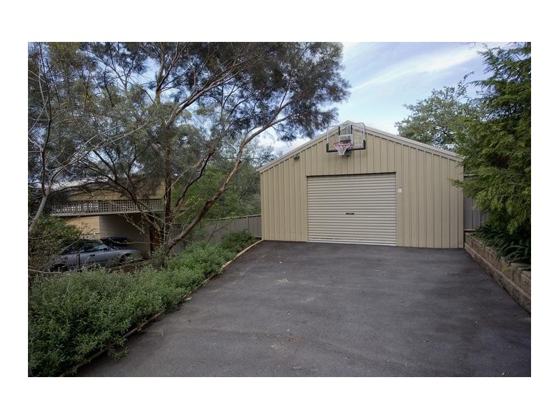 151 Edwards Road, Kennington VIC 3550