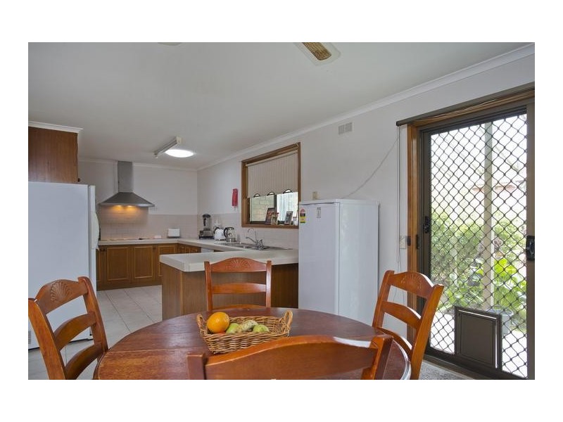 27 Ridgeway Crescent, Kennington VIC 3550