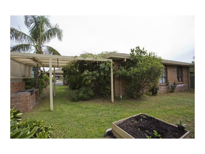 27 Ridgeway Crescent, Kennington VIC 3550