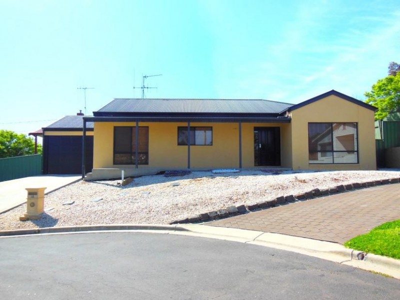 1a Doyle Crescent, Spring Gully VIC 3550