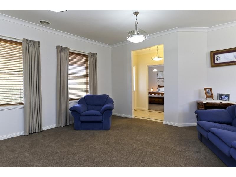 30 Keogh Drive, Spring Gully VIC 3550