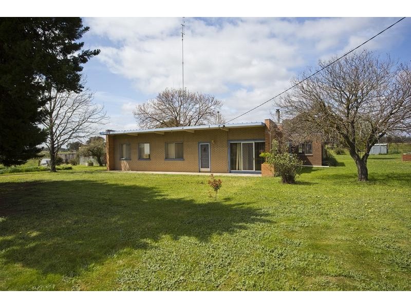 802 Midland Highway, Huntly VIC 3551