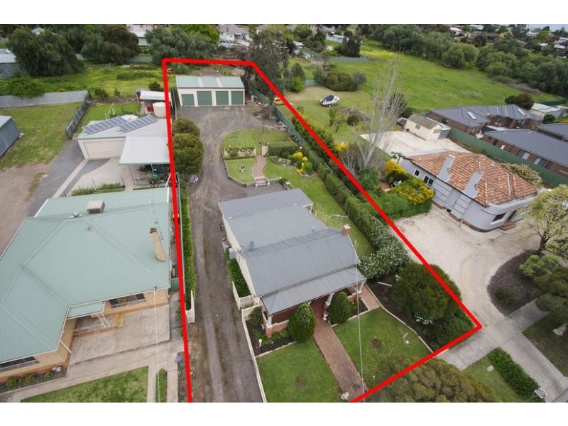 17 Wood Street, Long Gully VIC 3550