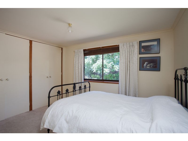 137 Gladstone Street, Quarry Hill VIC 3550